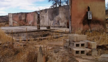 Canyon resident and timber framer rebuild home