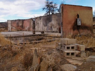 Canyon resident and timber framer rebuild home